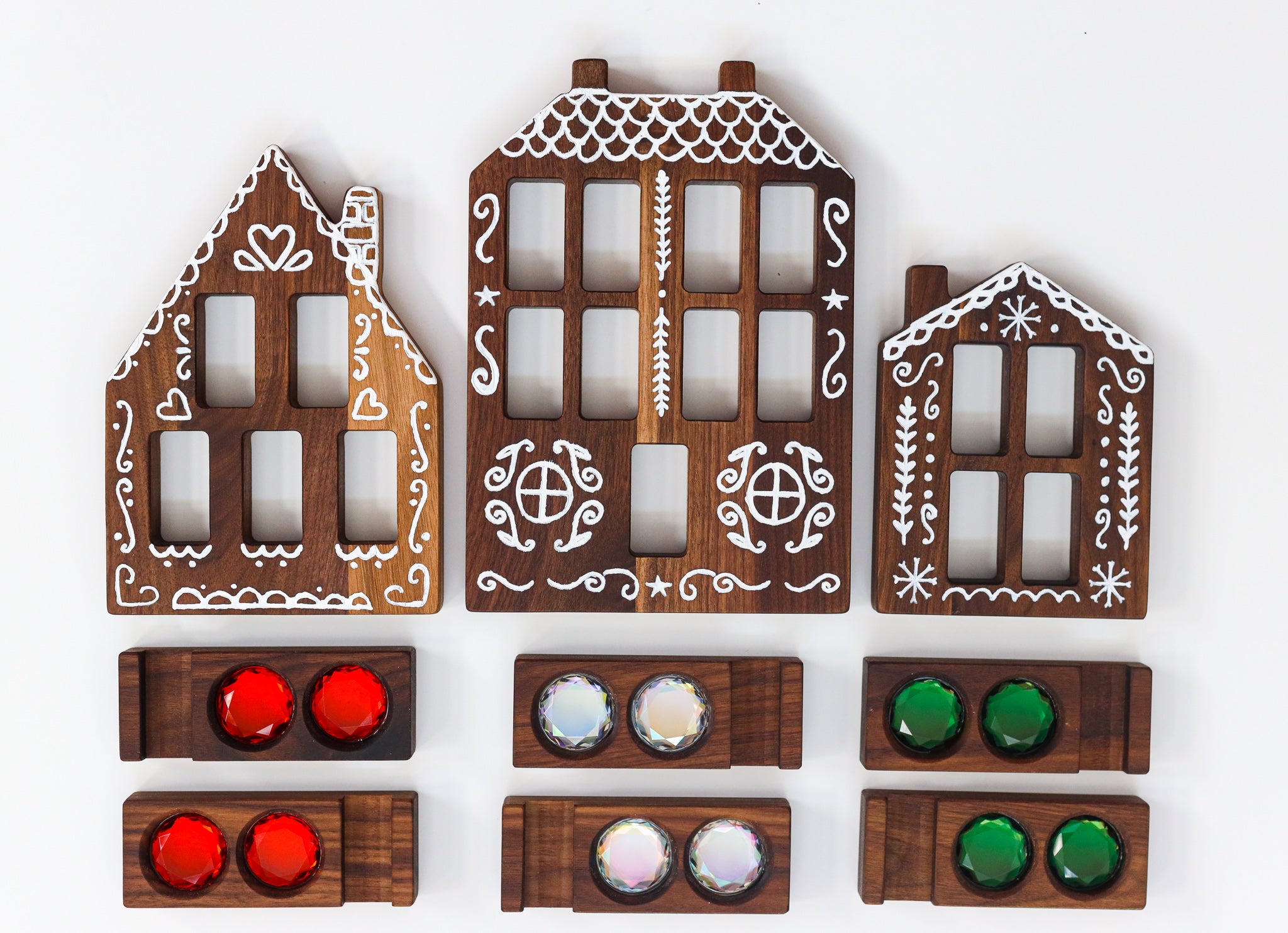 Bundle online of 3 sparkly ,LED, gingerbread 3 houses